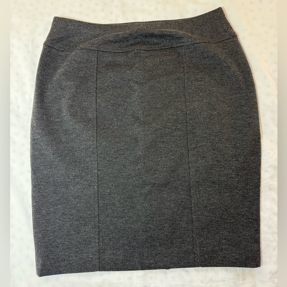 Ellen Tracy Charcoal Knit Pencil Skirt